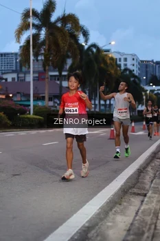 Runner Photo 1784610