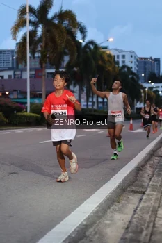 Runner Photo 1784632