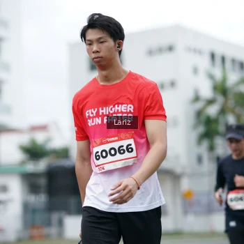 Runner Photo 1784690