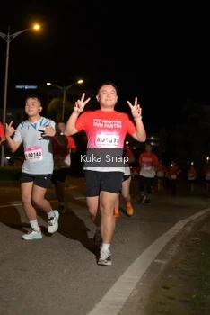 Runner Photo 1784697