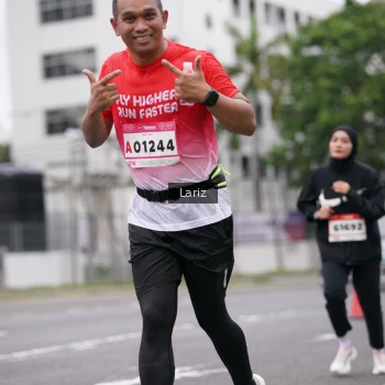 Runner Photo 1784943