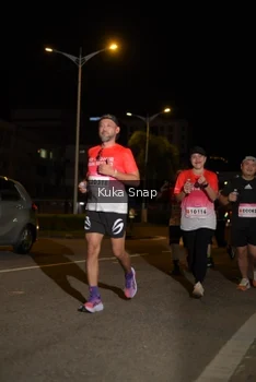 Runner Photo 1785100