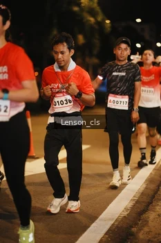 Runner Photo 1785556