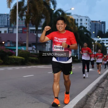 Runner Photo 1785589