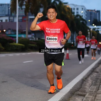 Runner Photo 1785634