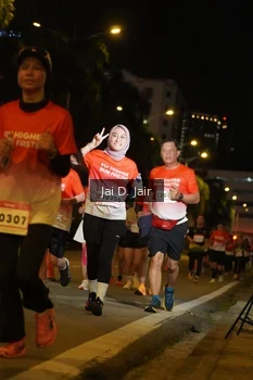 Runner Photo 1785653