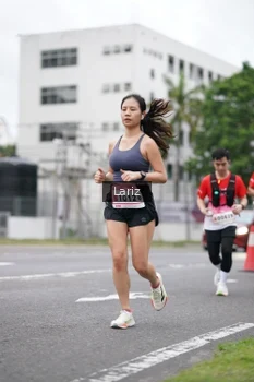 Runner Photo 1785924