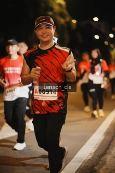 Runner Photo 1785932