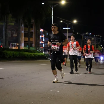Runner Photo 1785946
