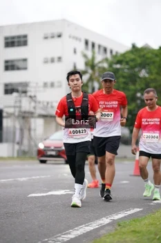 Runner Photo 1785976