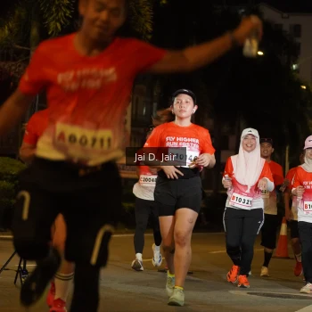 Runner Photo 1786060