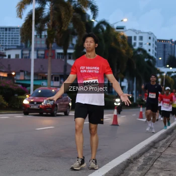 Runner Photo 1786108