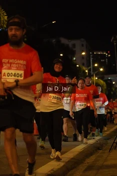 Runner Photo 1786673