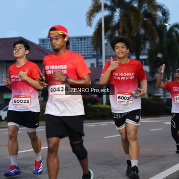 Runner Photo 1786756