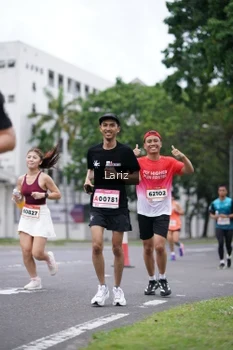 Runner Photo 1786792