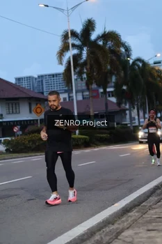 Runner Photo 1787040
