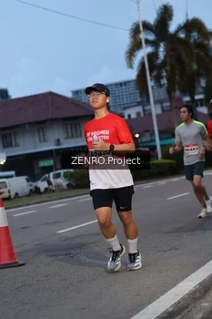 Runner Photo 1787452