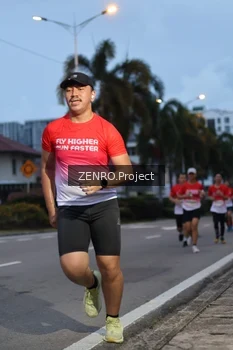 Runner Photo 1788559