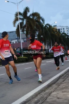 Runner Photo 1788676