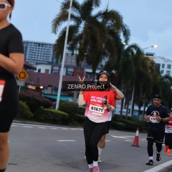 Runner Photo 1788884