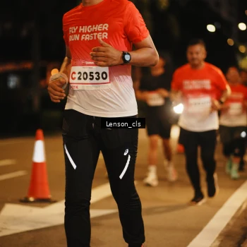 Runner Photo 1789339