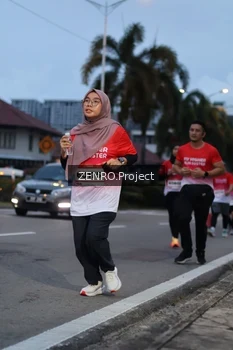 Runner Photo 1789444