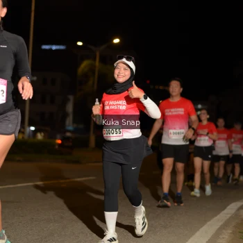 Runner Photo 1789694