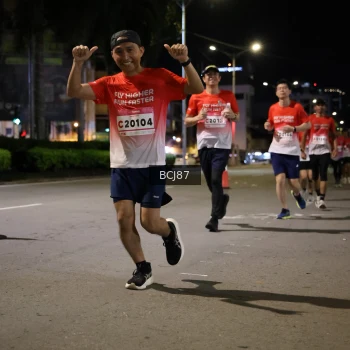 Runner Photo 1789833