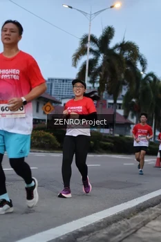 Runner Photo 1789868