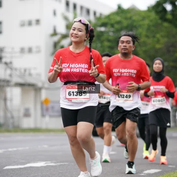 Runner Photo 1789996