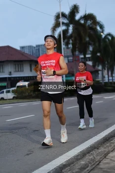 Runner Photo 1790166