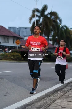 Runner Photo 1790278
