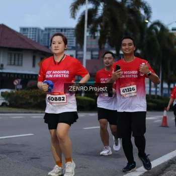Runner Photo 1790384