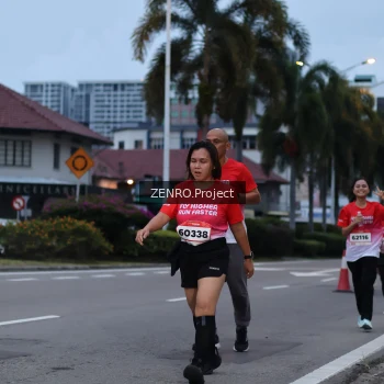 Runner Photo 1790398