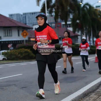 Runner Photo 1790450