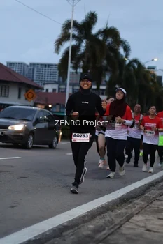 Runner Photo 1790584