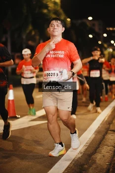 Runner Photo 1790667