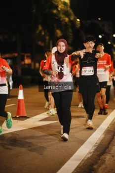 Runner Photo 1790676