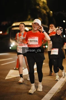 Runner Photo 1790696