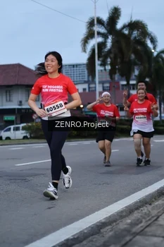 Runner Photo 1790734