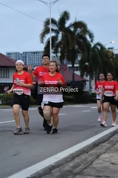 Runner Photo 1790744