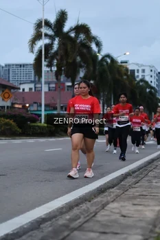 Runner Photo 1790749