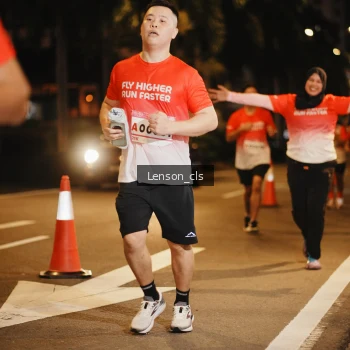 Runner Photo 1790767