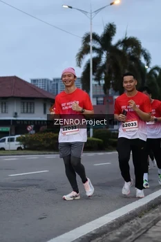 Runner Photo 1790785