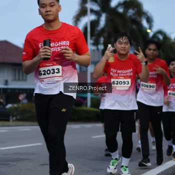Runner Photo 1790788