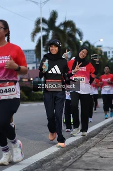 Runner Photo 1790850