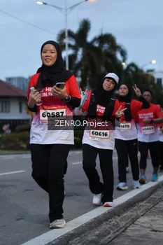 Runner Photo 1790864