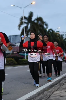 Runner Photo 1790872