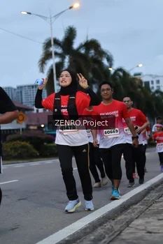 Runner Photo 1790875