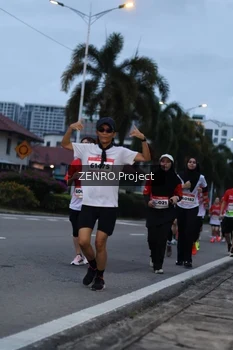 Runner Photo 1790896